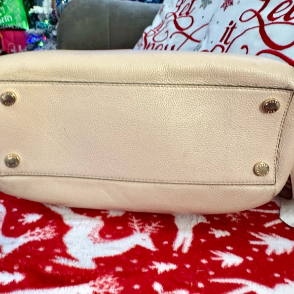 Michael Kors Maxine medium cream Satchel with Gold Accents - Picture 6 of 12